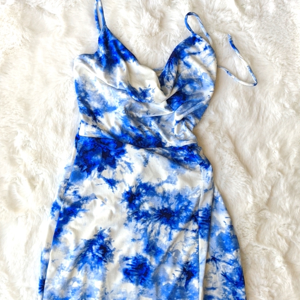 Rue21 Blue and White Tie Dye Maxi Dress With Slit Size M